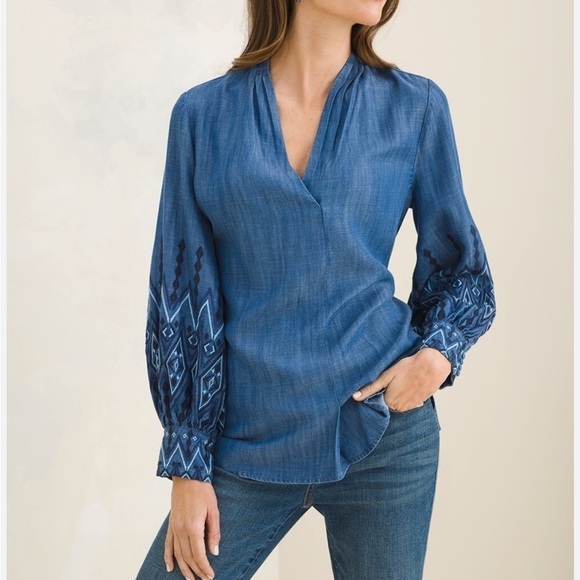 💕 Chico's Embroidered-Sleeve Top Denim Blue Size 0 - Picture 1 of 10